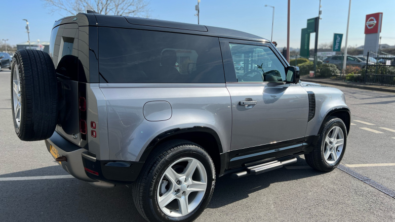 Land Rover Defender 3.0 D250 X-Dynamic SE 90 3dr Auto Diesel Estate